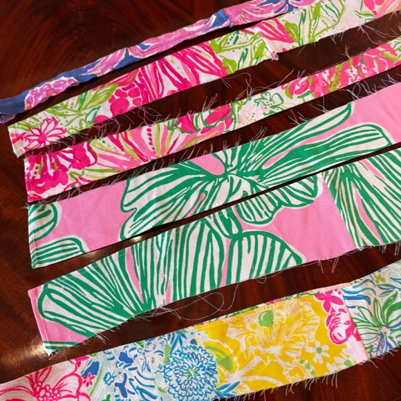 🌸 Lilly Pulitzer Fabric Scraps – Bright Prints for DIY & Crafts 🌸 - Picture 1 of 7